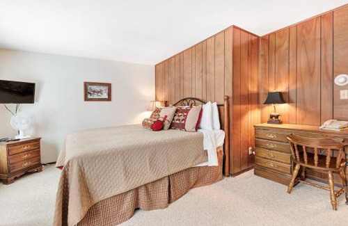 Eagle River Apartamento | Cleerwood Village #252