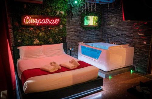 Aventine Casa | Cleopatra