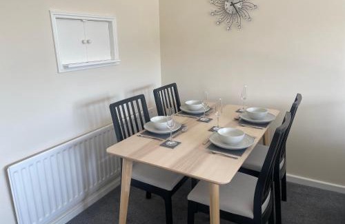 Cullercoats Casa | Cliff Haven, Sea View Holiday Home.
