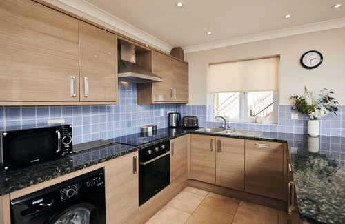 Pendine Cabaña | Cliff Haven, Seaside apartment with stunning views