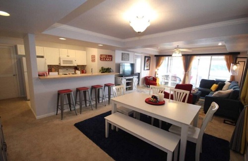 Lakeland Condominio | Cliff Top View! Condo completely updated - decorat