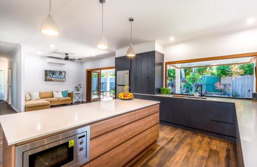 Clifton Beach Casa | Clifton Cove Cairns Paradise