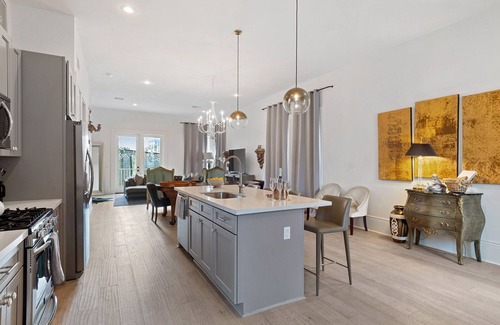Faubourg Lafayette Casa | Clio Street Masterpiece- 3BR Ubicación ideal: diseñado profesionalmente