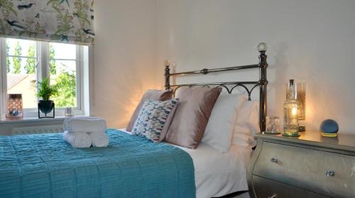 Exeter Casa | Clocktower Suite