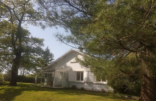 Jurancon Casa | La Conciergerie-Casa-Confortable-Baño privado-Vista al Jardín