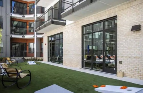 Edgewood Apartamento | Close to Everything Luxury Apartment