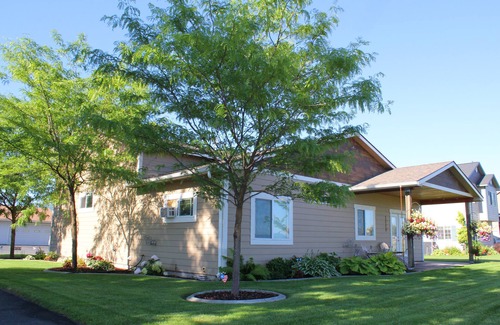 Post Falls Casa | Cerca de todo! Casa bien equipada, céntrica, cerca de Coeur D'alene.