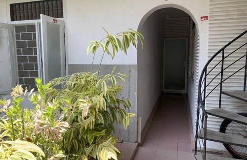 Nugegoda Apartamento | Close to Nugegoda, Parliament complex, major temples and Hospitals