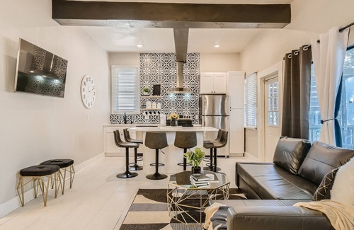 Government Hill Casa | Close to The Pearl/Downtown/AT&T/Alamodome