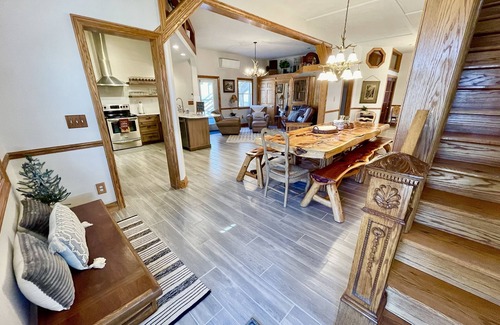 Central Lake Casa | Close to Torch Lake. Event and Sports Barn. Great golf nearby. Sleeps 13+. Bunks