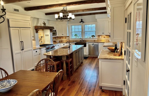 Tom Nevers Casa | Llena de sol de Nantucket Inicio "Nevermoor" con espectacular piscina y Cabana
