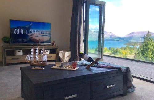 Closeburn Casa | Closeburn LakeView House