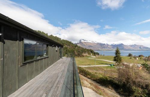 Closeburn Casa | Closeburn LakeView House