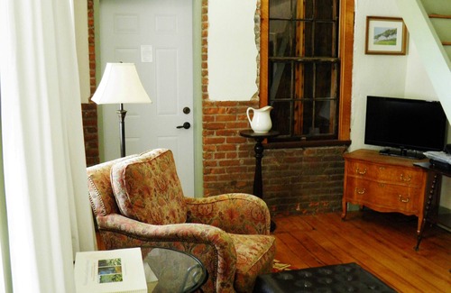 Alma Cama Y Desayuno | APARTAMENTO + SUITE | Blue Door Inn, Río Mississippi, Distrito Histórico Nacional