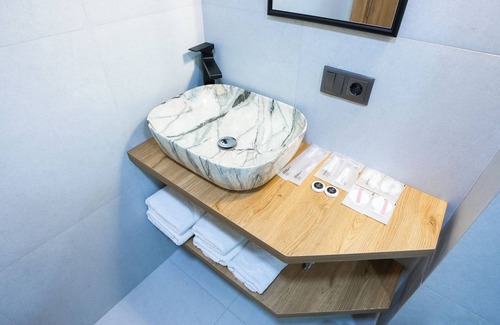 Vera Hotel | CNK Hotel By Millenium Group