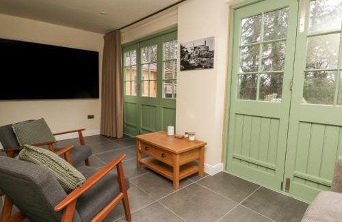 Hendrerwydd Casa | Coach House