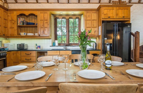 Stackpole Cabaña | Coach House, Holiday Cottage Stackpole , Sleeps 8, 4 bedrooms, bathrooms