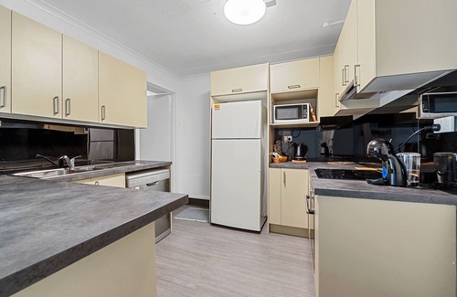 Launceston CBD Hotel | Coach House Launceston