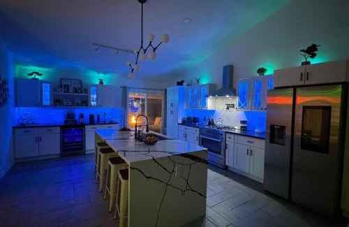 Indio Casa | Coachella Private Pool Fire Pit BBQ with Chefs Kitchen