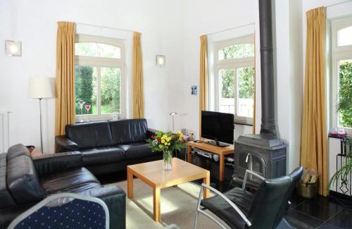 Municipality of Roerdalen Casa | Coachman's House near Roermond with Garden