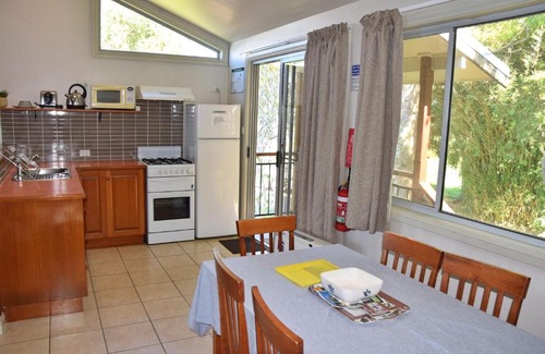 Rainbow Reach Casa | Coast and Country Cabin 4