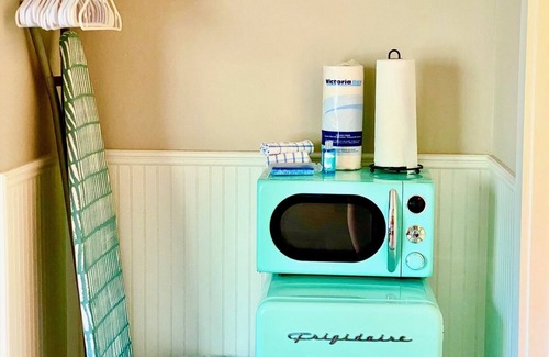 Rockport Cabaña | Coast Oaks Cottage 6 1 Bedroom Cottage by RedAwning