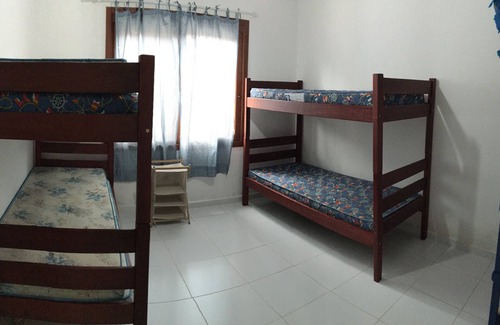 Guarutuba Casa | COSTA DEL SOL- 70 METROS DE PLAYA, 4 SUITES (CON AIRE ACONDICIONADO), PISCINA, TV POR CABLE.