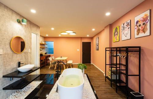 Duong To Hotel | Coast Pearl Hotel & Apartment - Free Airport PickUp