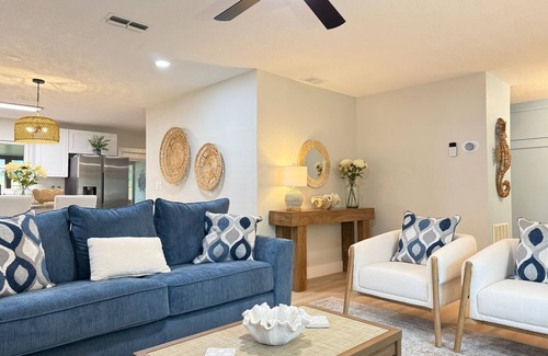 Port Orange Casa | Coastal Bliss Getaway 3.8 Miles to Beach. Stylish & Coastal Charm Interior