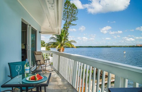 Siesta Key Casa | Coastal Breeze Siesta Pelican "D"