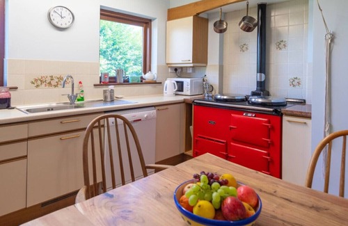 St Brides Casa | Coastal Bungalow Near Marloes sands with Wood Burner, Garden and AGA
