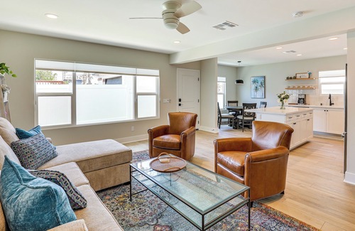 Carlsbad Cabaña | Coastal Carlsbad Cottage Near Beach & Village!