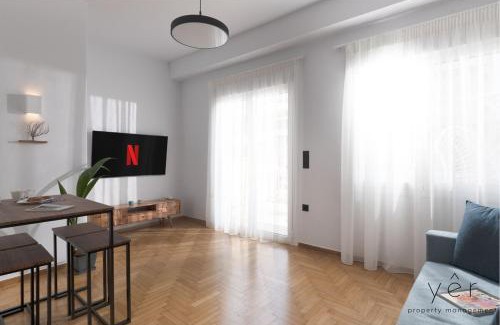 Pasalimani Apartamento | Coastal Charm at Pasalimani - Steps from Port&Beach