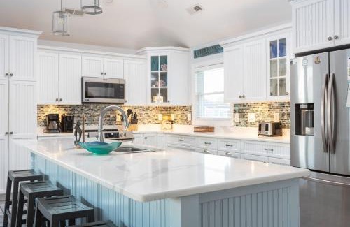 Corolla Light Casa | Coastal Charm with Pool Hot Tub & Resort Amenities