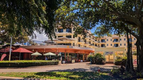 North Ward Apartamento | Coastal Comfort - 1 bedroom beachfront apartment