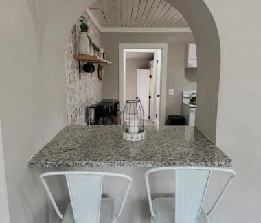 Southport Casa | Coastal Farmhouse - Pet Friendly and Quiet Location