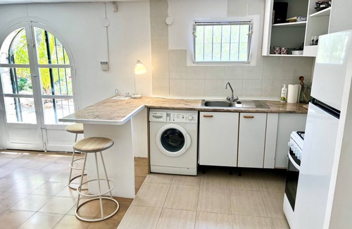 Costa de Benissa Apartamento | Coastal garden apartment with patio in exclusive neighborhood Close to the beach