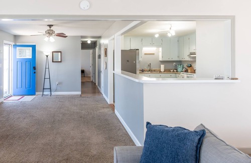 Hubert Casa | Coastal Hubert 3b Home-Covered Patio, Pet-friendly!