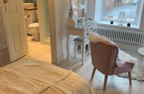 Newbiggin-by-the-Sea Casa | Coastal Joy - Family and friends bedrooms