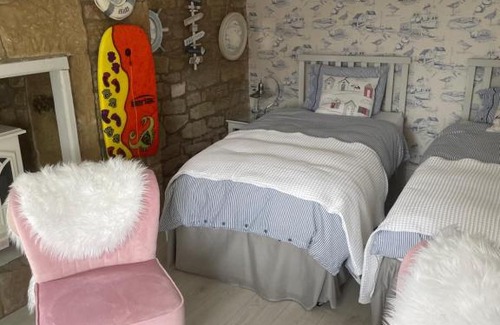 Newbiggin-by-the-Sea Casa | Coastal Joy - Family and friends bedrooms