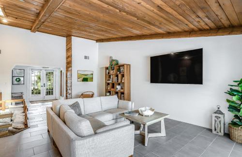 Fort Myers Casa | Coastal Livin'