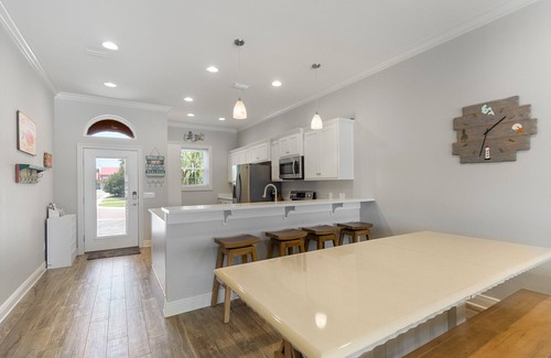 Sunset Pass Casa | Coastal Living Perfected: Banana Bay's Intracoastal Retreat with Sandy Shores