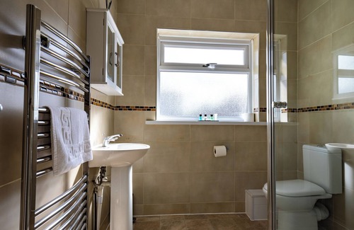 Llanelli Casa | Coastal Park Accommodation