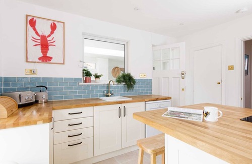 Bosham Casa | Coastal Retreat in Picturesque Bosham