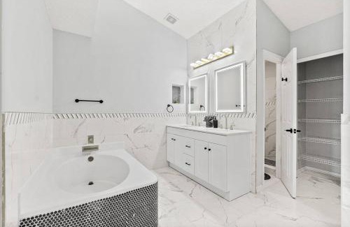 Palm Coast Casa | Coastal Retreat - Roomy, Relaxing, Heated Pool