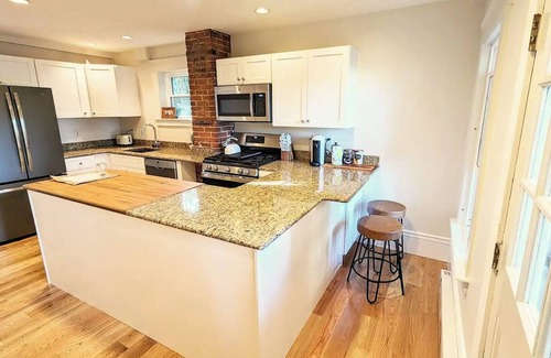 Swampscott Casa | Coastal Retreat: steps to beach and town
