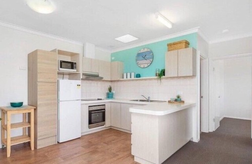 Rockingham Apartamento | Coastal Vibes with a touch of convenience