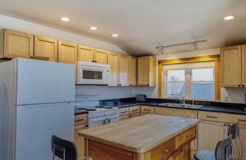 Winter Harbor Apartamento | Coastal View 1 Bedroom Apartment with Private Balcony in Winter Harbor, Maine