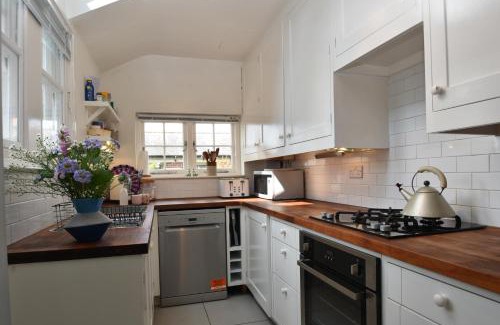 Hastings Casa | Coastguard's Cottage