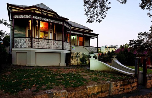 Bendigo Casa | Cobb&CoHouse-Goldfields ExecutiveStay Ideal for Families &Work Crews